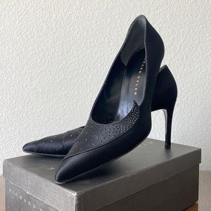 Richard Tyler | Pointed Toe Black Pump w/ Black Rhinestones | Sz. 8 M